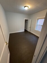 960 W Delaware Ave in Toledo, OH - Building Photo - Building Photo