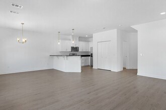 609 Fairview Cir in Hinesville, GA - Building Photo - Building Photo