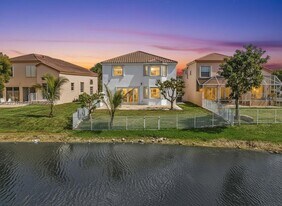 15363 NW 14th Rd in Pembroke Pines, FL - Building Photo