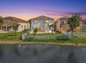 15363 NW 14th Rd in Pembroke Pines, FL - Building Photo - Building Photo