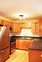 39 Peru St in Burlington, VT - Building Photo