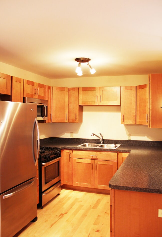 property at 39 Peru St