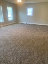 5750 Summit Ave in Browns Summit, NC - Building Photo - Building Photo