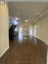 913 Rexton Dr in Oshawa, ON - Building Photo - Building Photo