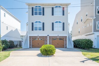 1603 Mackerel Ln in Carolina Beach, NC - Building Photo - Building Photo