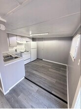 215 Weeks Rd in Cleburne, TX - Building Photo - Building Photo