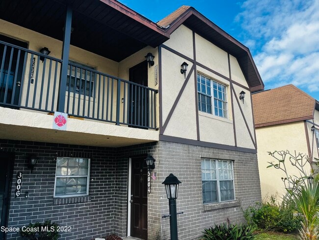 property at 3005 Sir Hamilton Cir