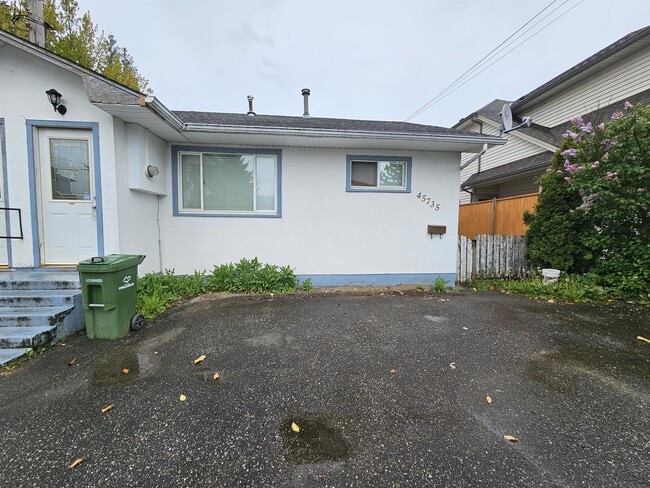 property at 45735 Lewis Ave
