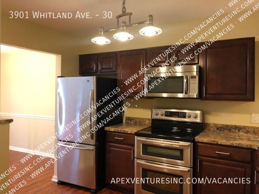 3901 Whitland Ave in Nashville, TN - Building Photo