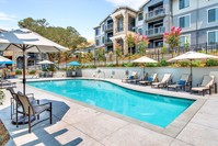 Canyon Oaks Luxury Apartments in Santa Rosa, CA - Foto de edificio - Building Photo