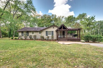 3529 Trimble Rd in Nashville, TN - Foto de edificio - Building Photo