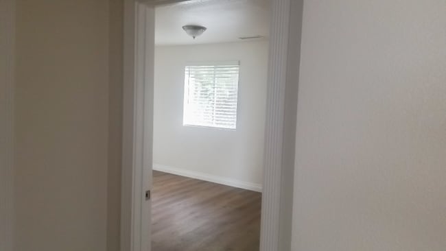 property at 812 N Main St