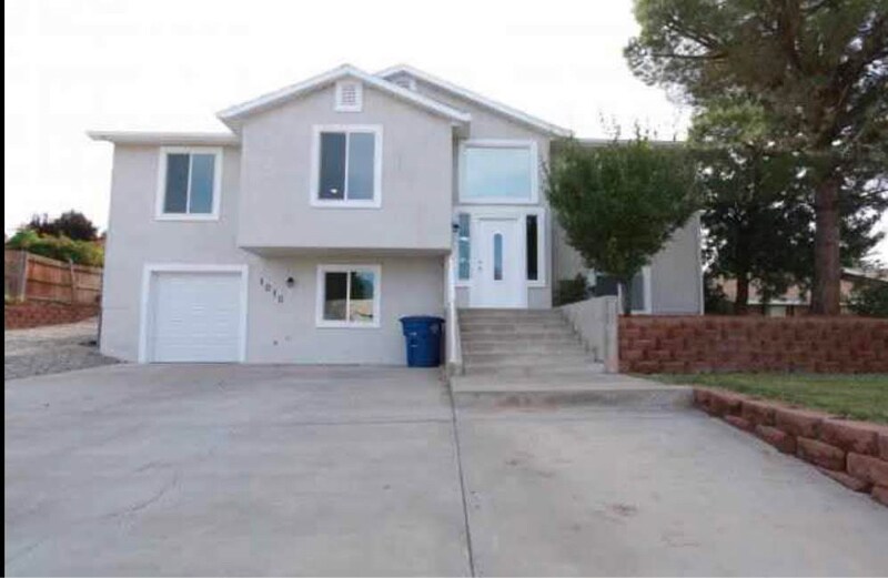 1010 N 2100 W in Saint George, UT - Building Photo