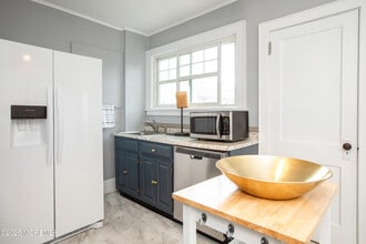 50 South St in Manasquan, NJ - Building Photo - Building Photo