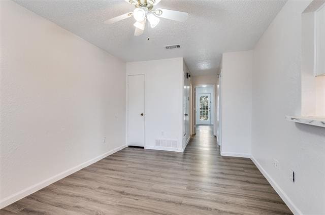 215 Roberts Cir in Arlington, TX - Building Photo - Building Photo