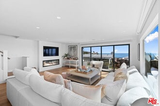 29680 Zuma Bay Way in Malibu, CA - Building Photo - Building Photo