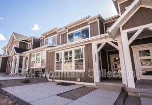 2484 Wildwood Ln in Daniel, UT - Building Photo
