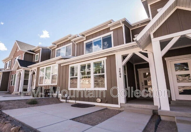 property at 2484 Wildwood Ln