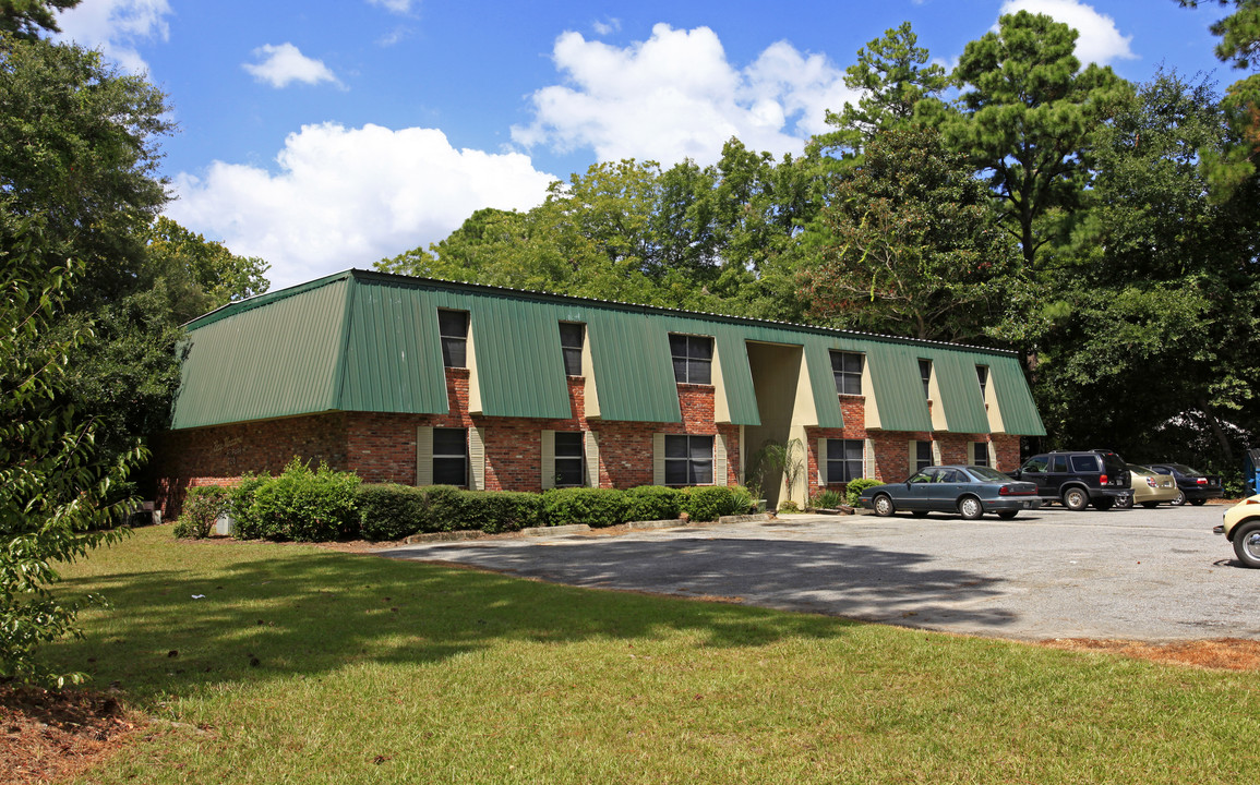 Bay-Meadow at Park in Valdosta, GA - Building Photo