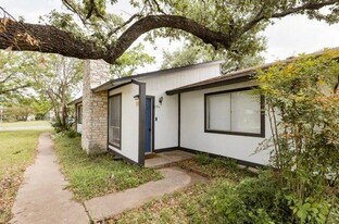 10407 Burmaster Ln in Austin, TX - Building Photo