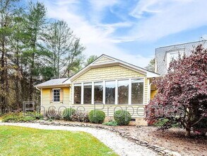 105 Baybrook Ct in Cary, NC - Building Photo - Building Photo