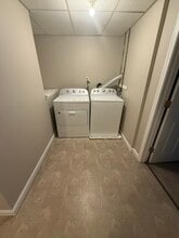 58 Rumford St, Unit 1 in Concord, NH - Building Photo - Building Photo