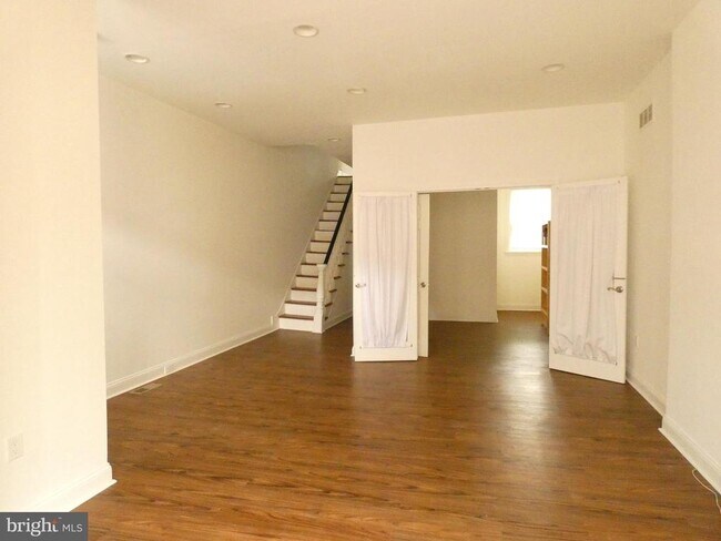 3516 Wallace St in Philadelphia, PA - Building Photo - Building Photo