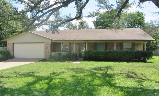 103 Spanish Oak Cir