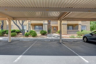 2300 E Silverado Ranch Blvd, Unit 2137 in Las Vegas, NV - Building Photo - Building Photo