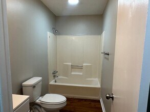 255 Glenn Bryant Rd in Hinesville, GA - Building Photo - Building Photo