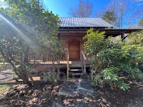 225 Grandview Rd in Alexander, NC - Building Photo - Building Photo