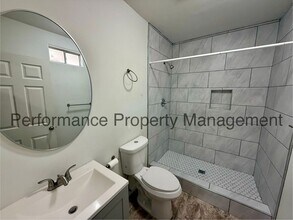 1311 E 18th St in Bakersfield, CA - Building Photo - Building Photo