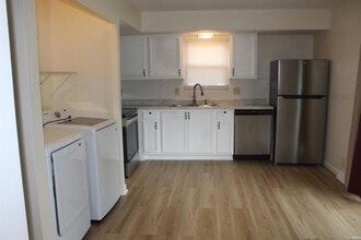 1716 S Walnut Ln in Evansville, IN - Building Photo - Building Photo