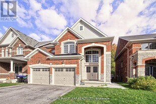 2180 Dawson Cres in Innisfil, ON - Building Photo