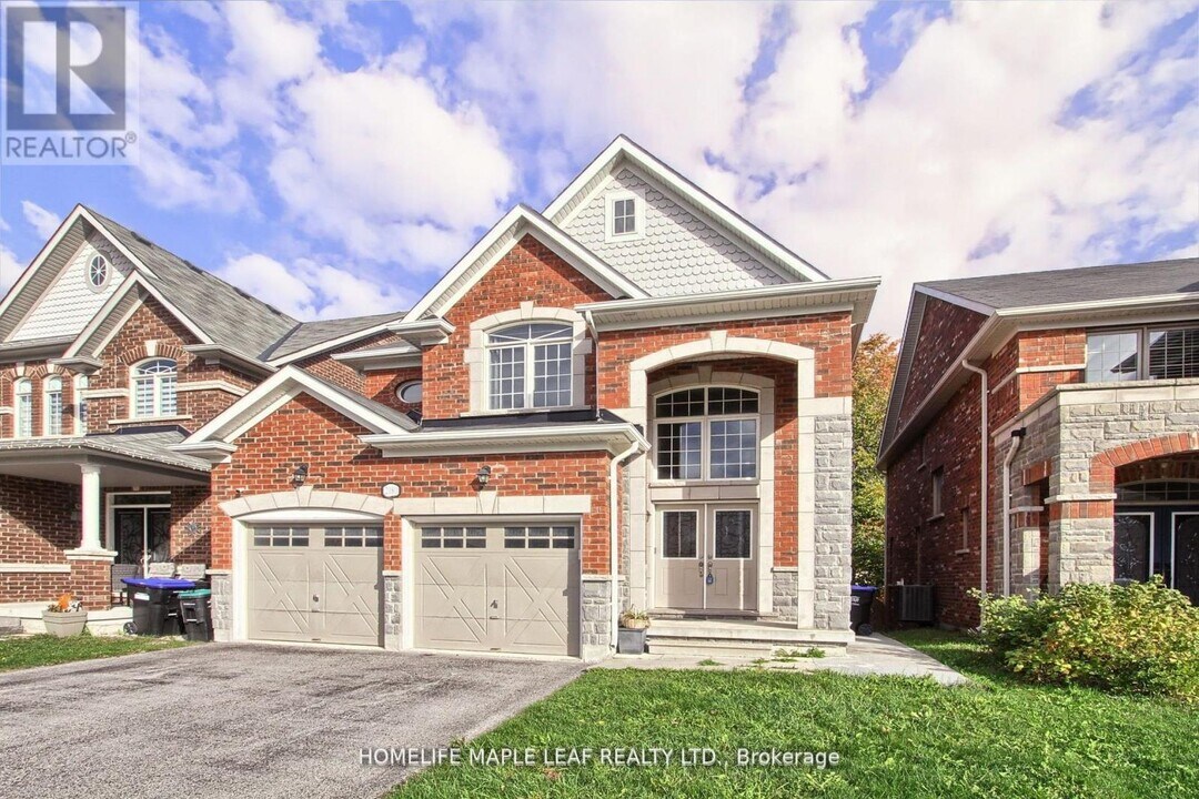 2180 Dawson Cres in Innisfil, ON - Building Photo