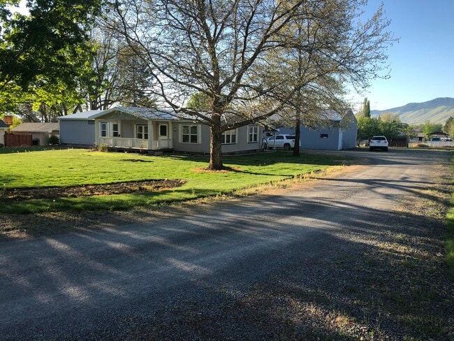 property at 1008 Water St
