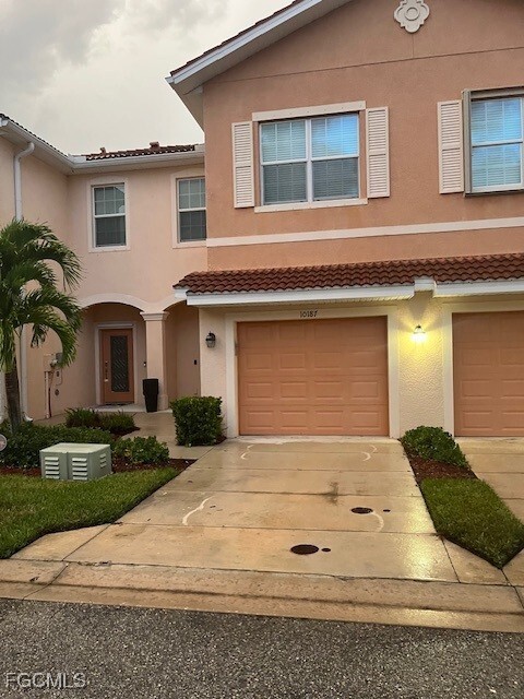 10187 Via Colomba Circle in Ft. Myers, FL - Building Photo - Building Photo