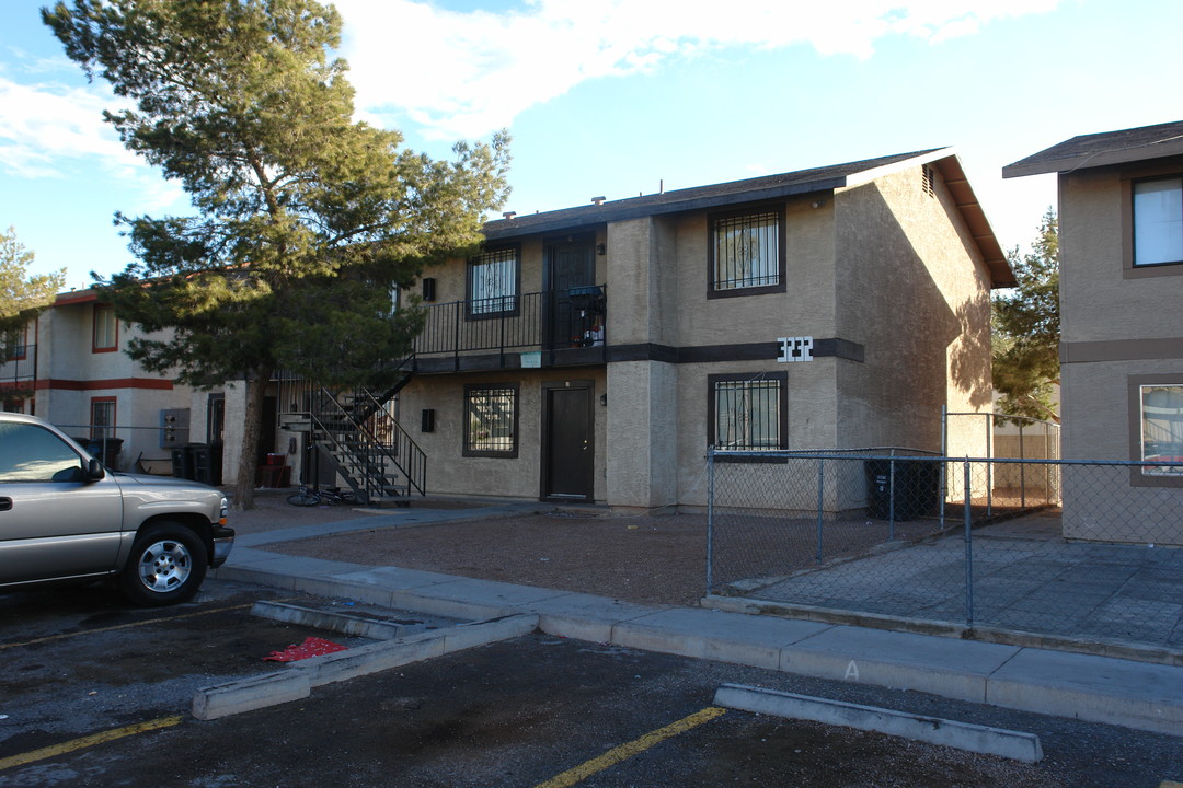 3232 Figler Ct in North Las Vegas, NV - Building Photo