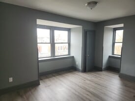 520 W King St, Unit 3 in York, PA - Building Photo