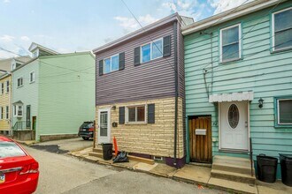 34 Uxor Wy in Pittsburgh, PA - Building Photo - Building Photo