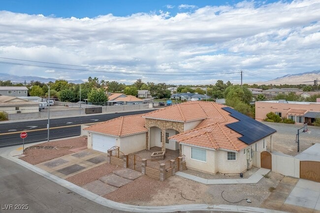property at 7650 N Jones Blvd