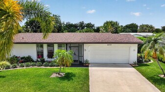 6372 Sleepy Willow Way in Delray Beach, FL - Building Photo