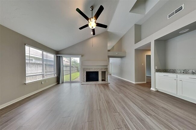 8602 Spring Green Dr in Houston, TX - Building Photo - Building Photo