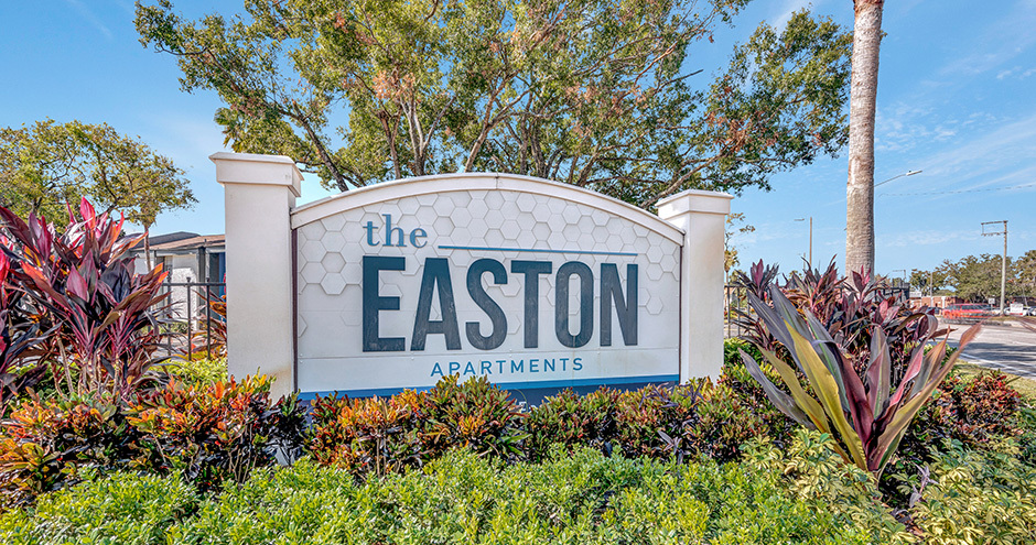 The Easton Apartments in Brandon, FL - Building Photo