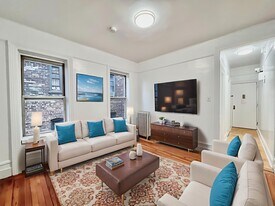 22 St Nicholas Pl in New York, NY - Building Photo