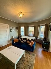 39 Wolcott St, Unit #2 in Malden, MA - Building Photo - Building Photo