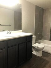 620 Cedar St in Windsor, CO - Foto de edificio - Building Photo