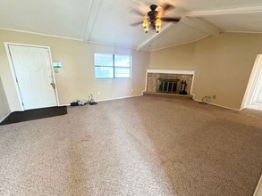 14636 N Western Ave in Gardendale, TX - Building Photo - Building Photo