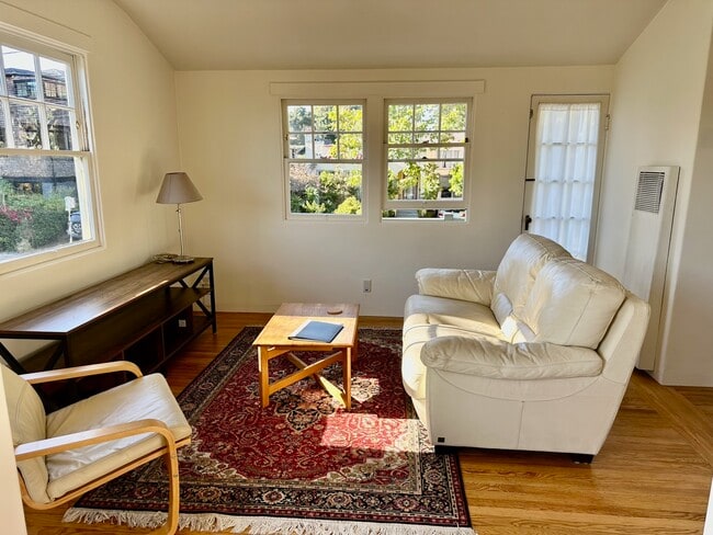 1754 Allston Way in Berkeley, CA - Foto de edificio - Building Photo