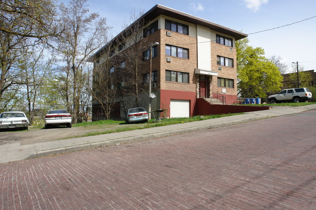 1304 W 5th Ave in Spokane, WA - Foto de edificio - Building Photo